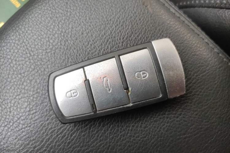 Used Volkswagen Magotan 2012 1.8TSI Luxury Model Vehicle Key