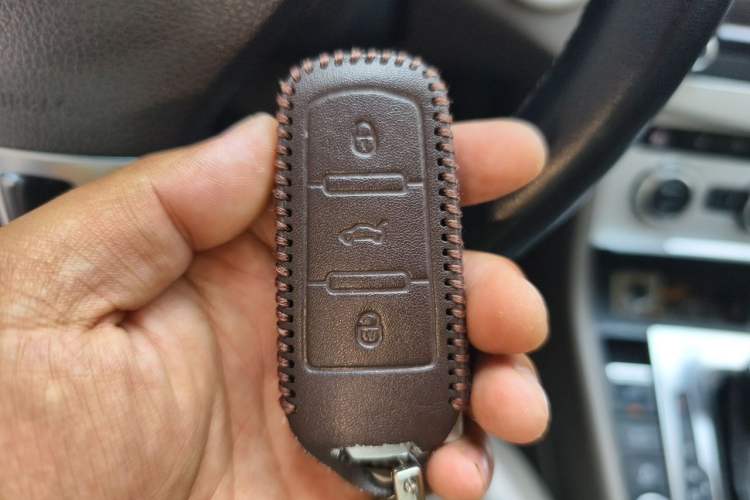 Used Volkswagen Magotan 2012 2.0 TSI Ultimate Edition Vehicle Key