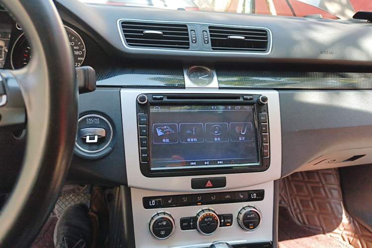 Used Volkswagen Magotan 2012 Revised 1.8TSI Luxury Version Audio And AC Panel