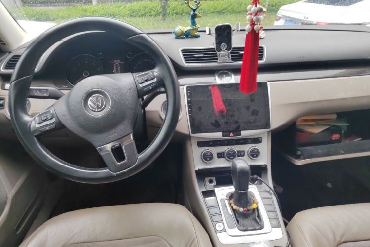 Used Volkswagen Magotan 2012 1.8TSI Prestige Model Center Console