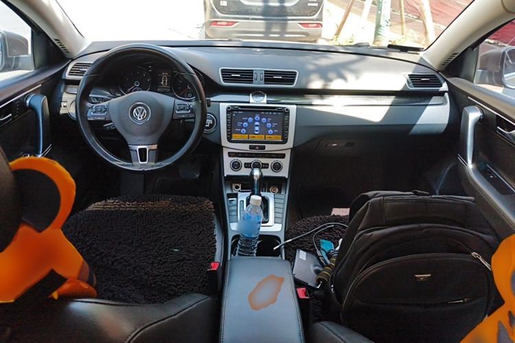 Used Volkswagen Magotan 2012 Revised 1.8TSI Luxury Version Center Console
