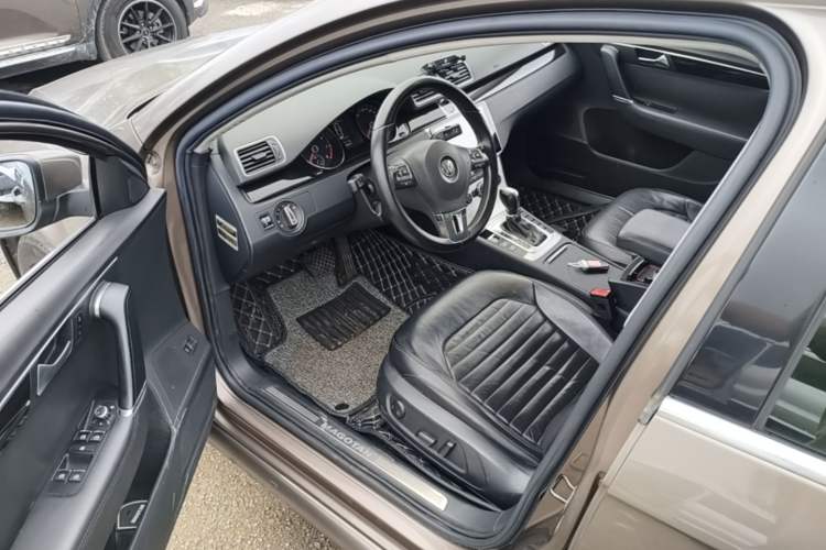 Used Volkswagen Magotan 2012 Revised 1.8TSI Luxury Version Driver Seat