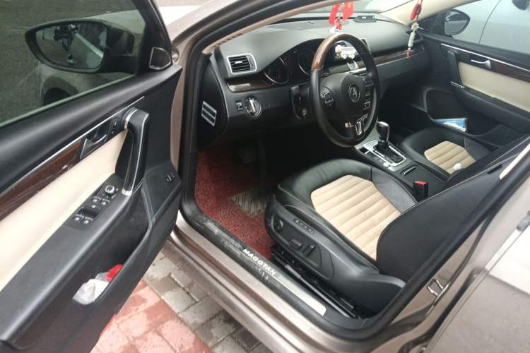 Used Volkswagen Magotan 2012 3.0 FSI Flagship Edition Driver Seat
