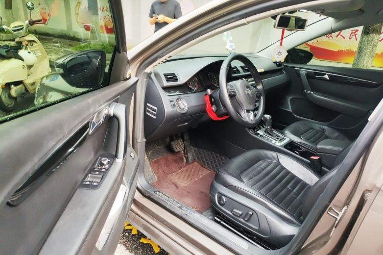 Used Volkswagen Magotan 2012 Revised 1.8TSI Luxury Version Driver Seat
