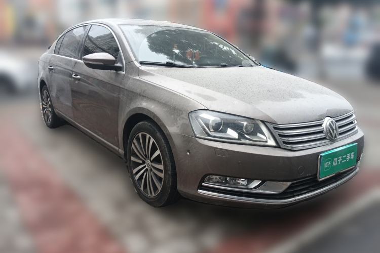 Used Volkswagen Magotan 2012 3.0 FSI Flagship Edition Front Right 45 Deg