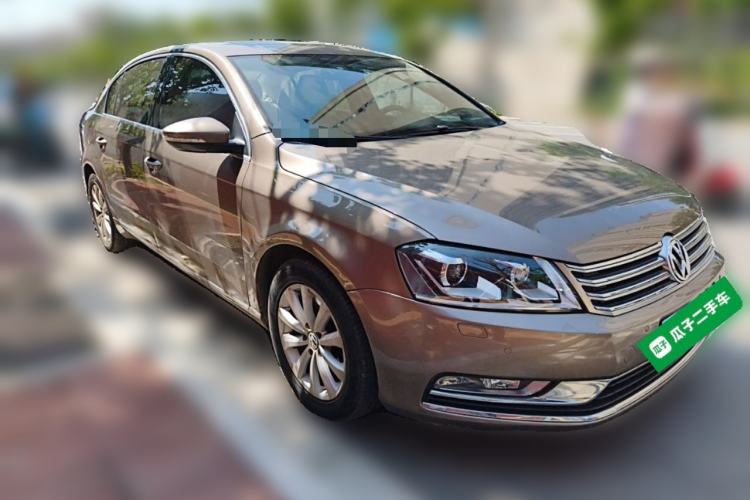 Used Volkswagen Magotan 2012 Revised 1.8TSI Luxury Version Front Right 45 Deg