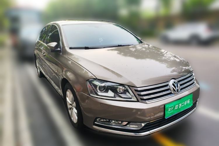 Used Volkswagen Magotan 2012 Revised 1.8TSI Luxury Version Front Right 45 Deg