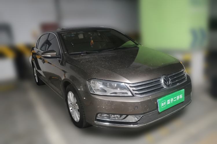 Used Volkswagen Magotan 2012 Revised Version 1.8TSI Leading Edition Front Right 45 Deg