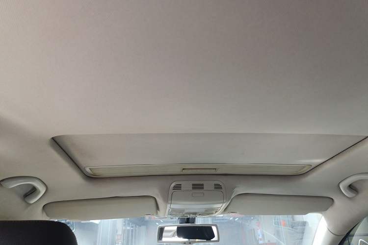 Used Volkswagen Magotan 2012 1.8TSI Prestige Model Headliner