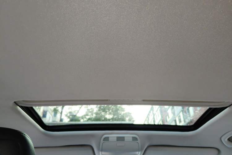 Used Volkswagen Magotan 2012 2.0 TSI Prestige Edition Headliner