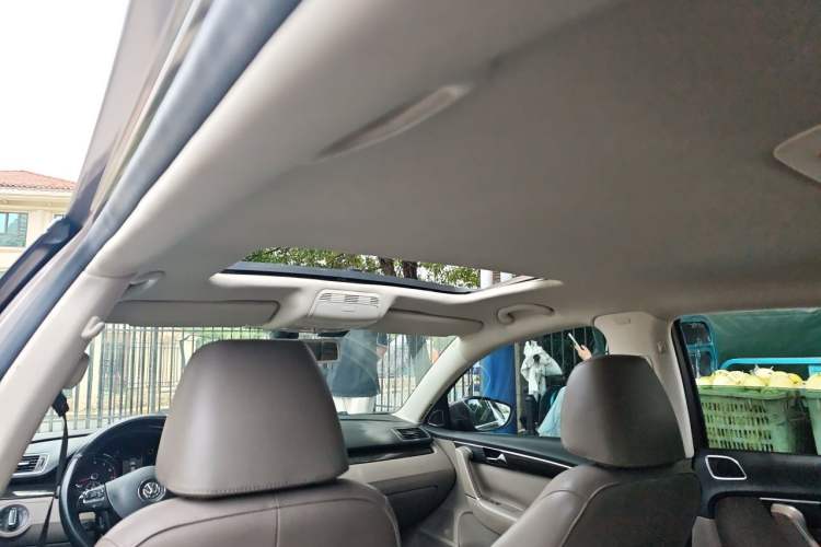 Used Volkswagen Magotan 2012 2.0 TSI Ultimate Edition Headliner