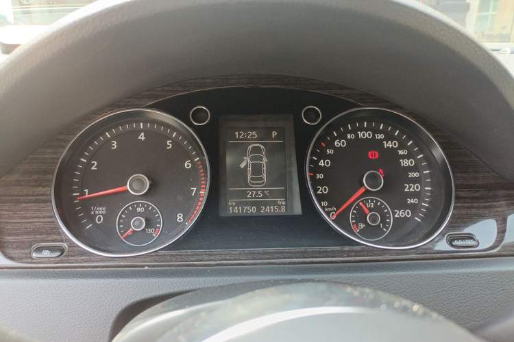 Used Volkswagen Magotan 2012 1.8TSI Prestige Model Instrument Cluster