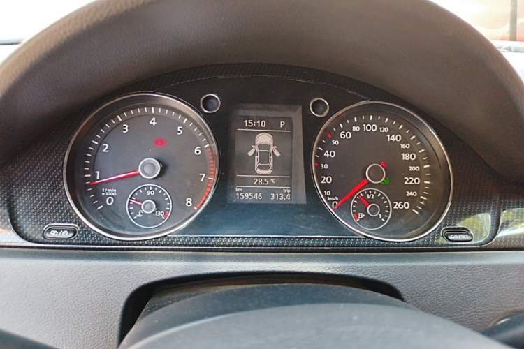 Used Volkswagen Magotan 2012 Revised 1.8TSI Luxury Version Instrument Cluster