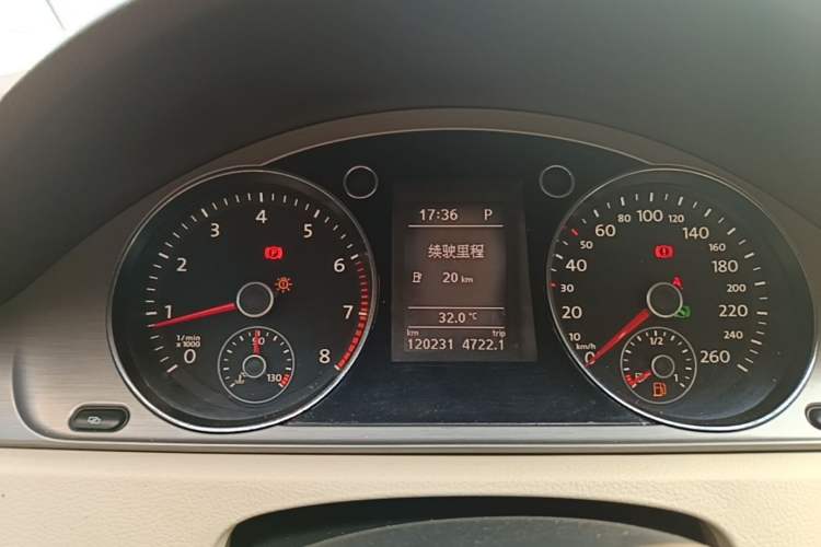 Used Volkswagen Magotan 2012 Revised Version 1.8TSI Leading Edition Instrument Cluster