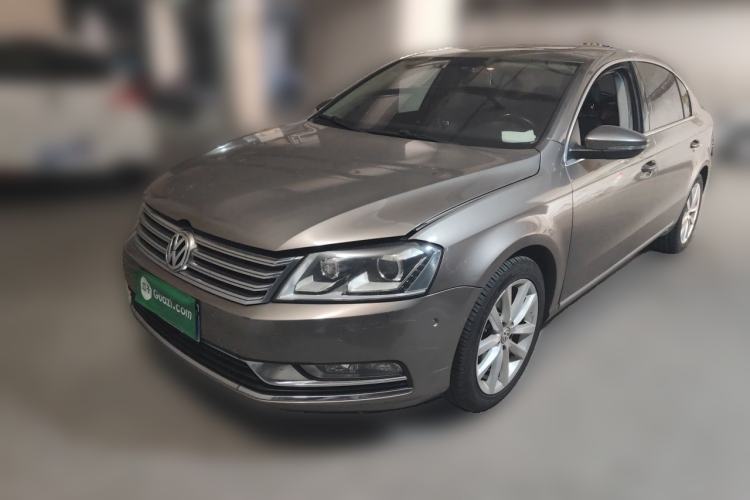 Used Volkswagen Magotan 2012 Facelift 1.8TSI Prestige Model Guazi used car, China used car export, Used car for sale, Used Volkswagen cars, Cheapest cars for sale