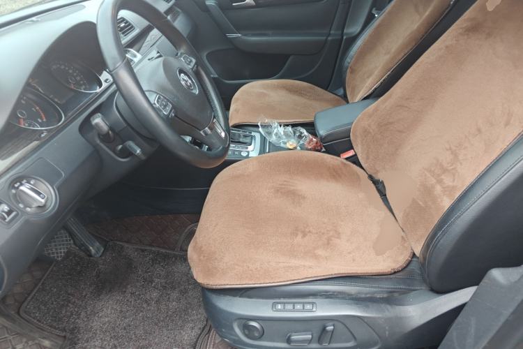 Used Volkswagen Magotan 2012 Facelift 1.8TSI Prestige Model Left Front Seat