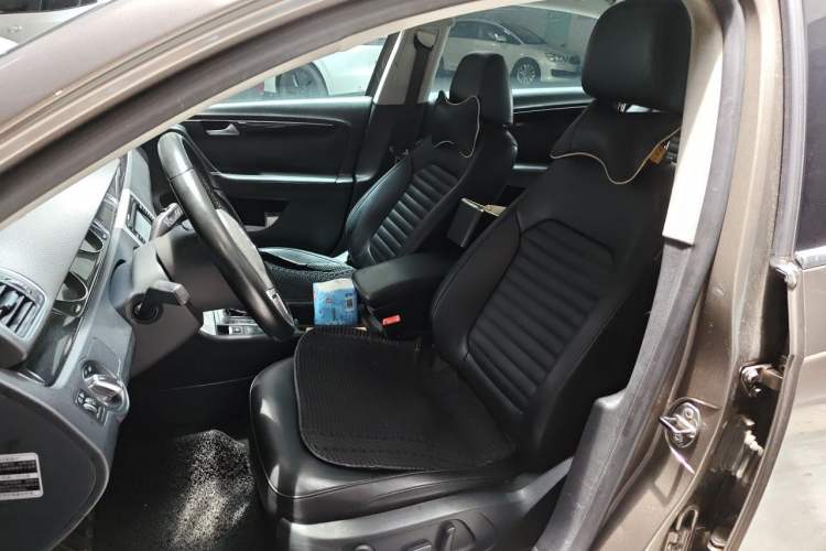 Used Volkswagen Magotan 2012 1.8TSI Comfort Model Left Front Seat