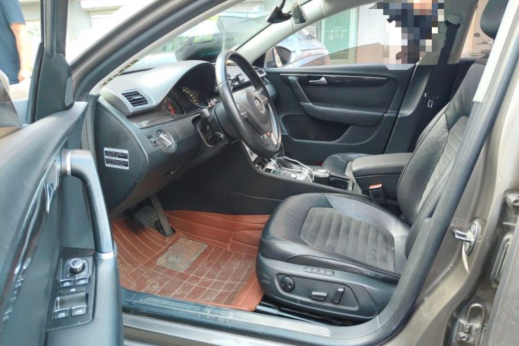 Used Volkswagen Magotan 2012 2.0 TSI Prestige Edition Left Front Seat