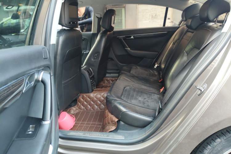 Used Volkswagen Magotan 2012 2.0 TSI Prestige Edition Left Rear Seat