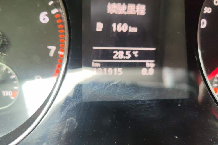 Used Volkswagen Magotan 2012 Revised 1.8TSI Luxury Version Odometer Close Up