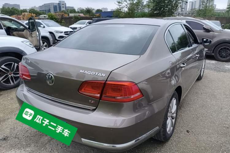 Used Volkswagen Magotan 2012 Revised 1.8TSI Luxury Version Rear Right 45 Deg