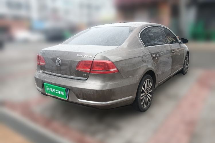 Used Volkswagen Magotan 2012 3.0 FSI Flagship Edition Rear Right 45 Deg