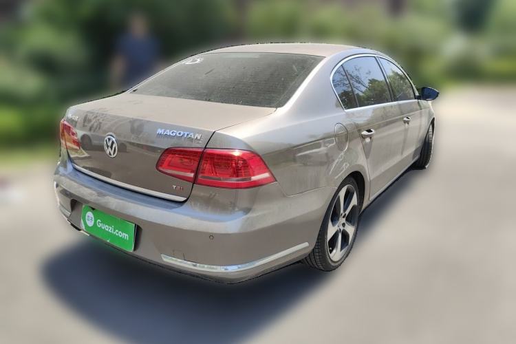 Used Volkswagen Magotan 2012 Revised Version 1.8TSI Leading Edition Rear Right 45 Deg
