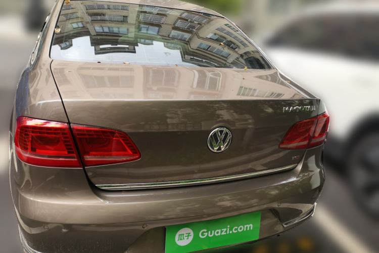 Used Volkswagen Magotan 2012 Revised 1.8TSI Luxury Version Rear
