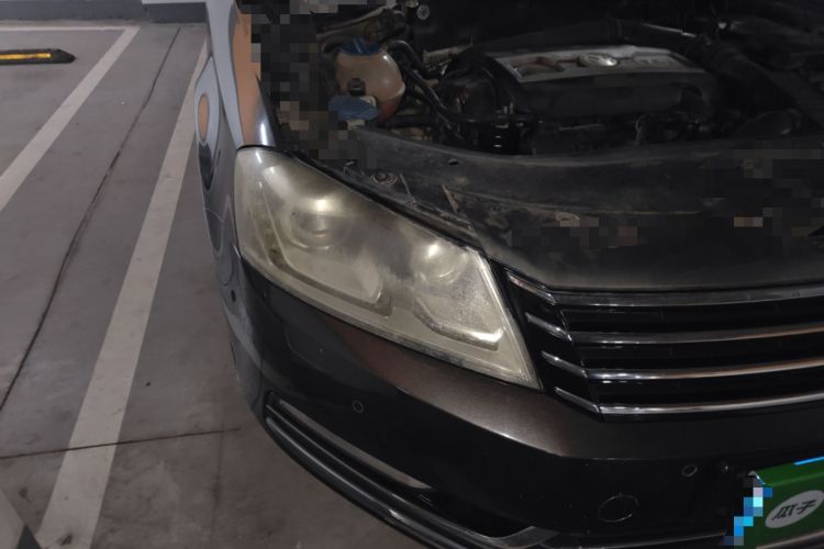Used Volkswagen Magotan 2012 Travel Edition 2.0 TSI Luxury Version Right Front Headlight
