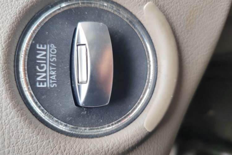 Used Volkswagen Magotan 2012 1.8TSI Prestige Model Vehicle Key