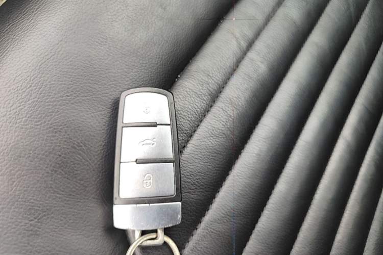 Used Volkswagen Magotan 2012 Revised 1.8TSI Luxury Version Vehicle Key