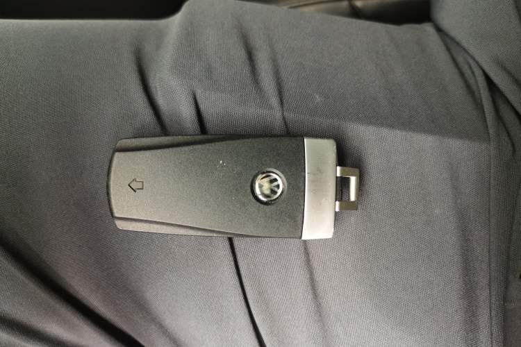 Used Volkswagen Magotan 2012 Revised 1.8TSI Luxury Version Vehicle Key