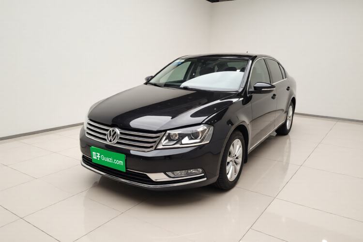 Volkswagen Magotan 2013 2.0 TSI Luxury Model مستعملة Guazi used car, China used car export, Used car for sale, Used  cars, Cheapest cars for sale