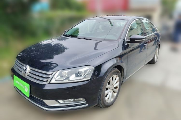 Used Volkswagen Magotan 2013 2.0 TSI Luxury Model Guazi used car, China used car export, Used car for sale, Used  cars, Cheapest cars for sale