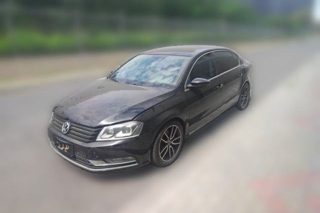 Ojetý Volkswagen Magotan 2013 2.0 TSI Ultimate Model