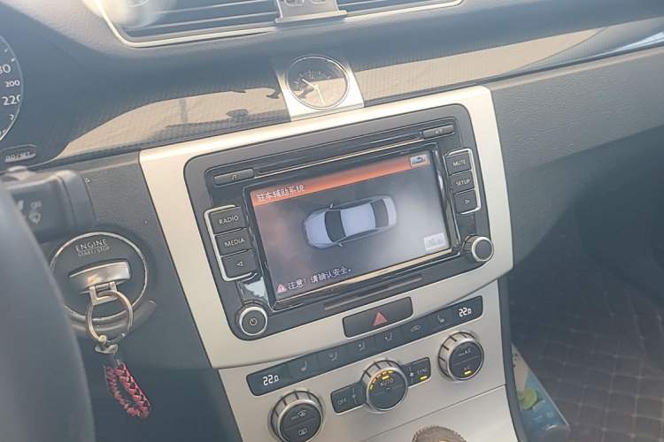 Used Volkswagen Magotan 2013 1.8TSI Luxury Model Audio And AC Panel