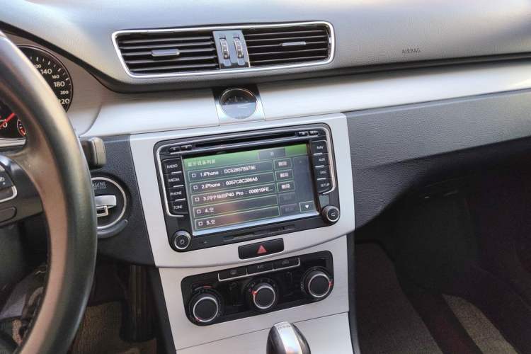 Used Volkswagen Magotan 2013 1.8TSI Premier Model Audio And AC Panel