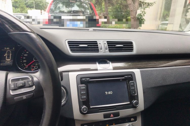 Used Volkswagen Magotan 2013 2.0 TSI Prestige Model Audio And AC Panel