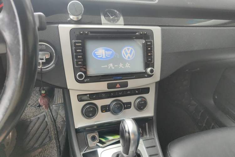Used Volkswagen Magotan 2013 1.8TSI Luxury Model Audio And AC Panel