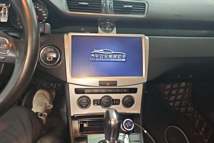 Used Volkswagen Magotan 2013 1.8TSI Luxury Model Audio And AC Panel