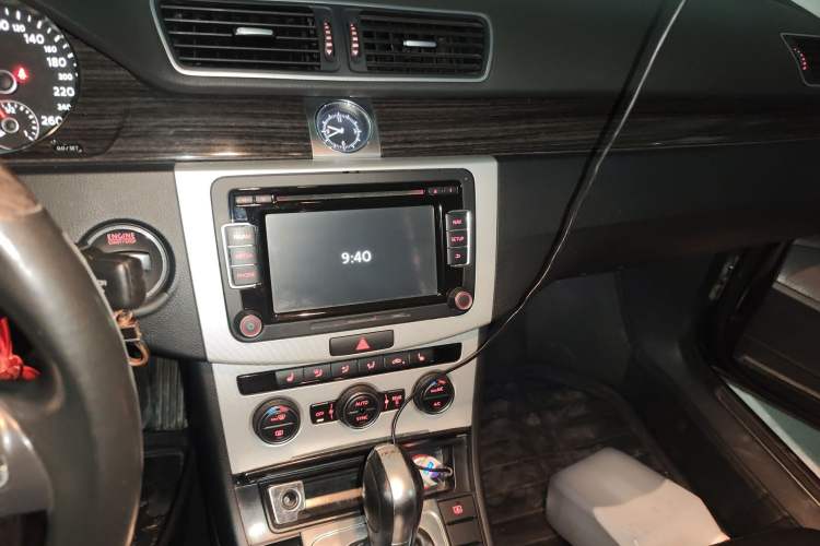 Used Volkswagen Magotan 2013 1.8TSI Prestige Model Audio And AC Panel