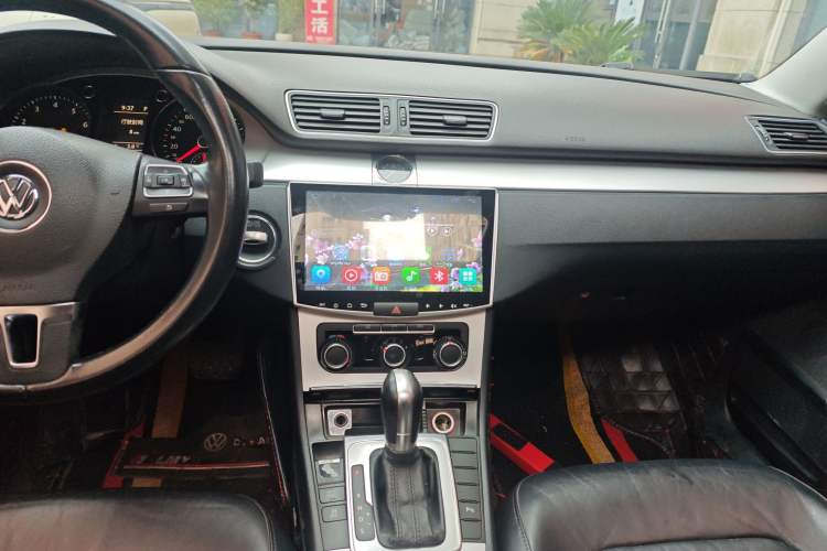Used Volkswagen Magotan 2013 1.8TSI Premier Model Audio And AC Panel