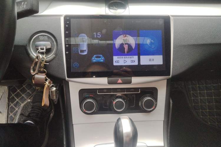 Used Volkswagen Magotan 2013 1.8TSI Premier Model Audio And AC Panel