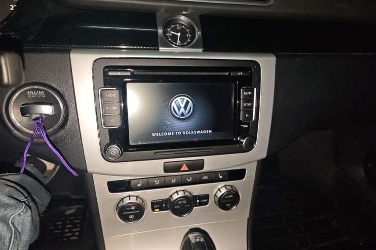 Used Volkswagen Magotan 2013 1.8TSI Luxury Model Audio And AC Panel