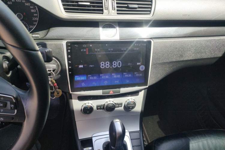 Used Volkswagen Magotan 2013 1.8TSI Luxury Model Audio And AC Panel