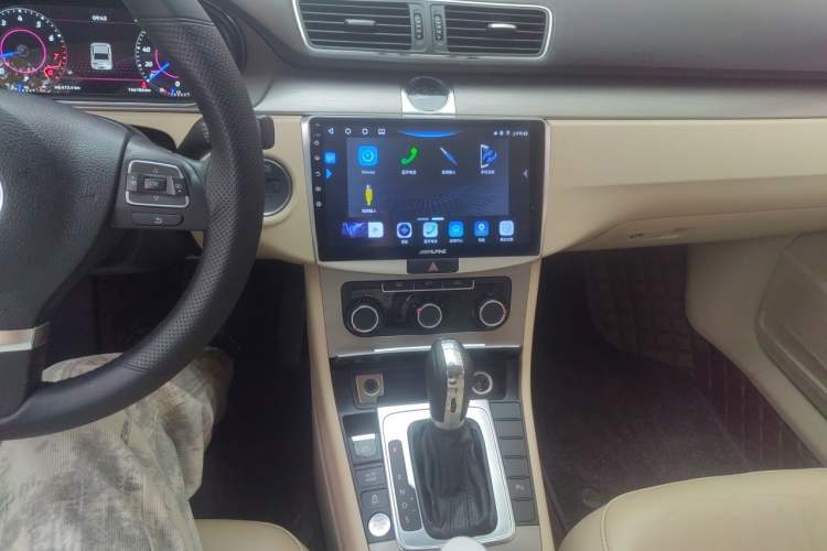 Used Volkswagen Magotan 2013 1.8TSI Premier Model Audio And AC Panel