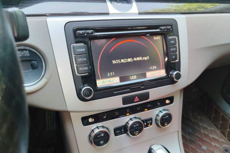 Used Volkswagen Magotan 2013 1.8TSI Prestige Model Audio And AC Panel