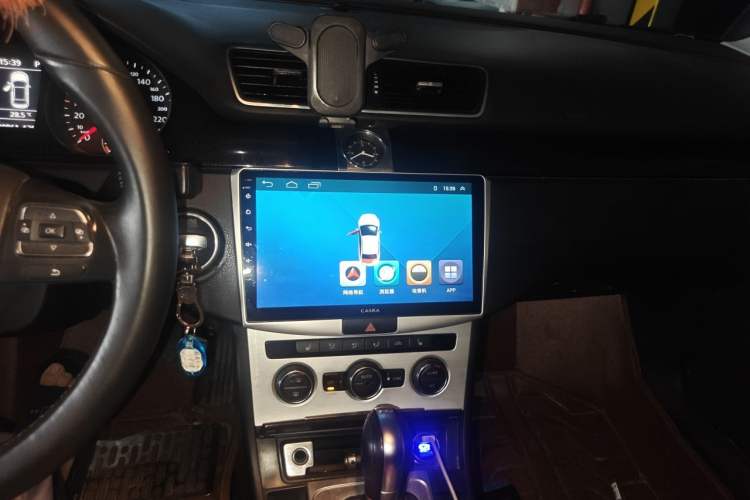 Used Volkswagen Magotan 2013 1.8TSI Premier Model Audio And AC Panel