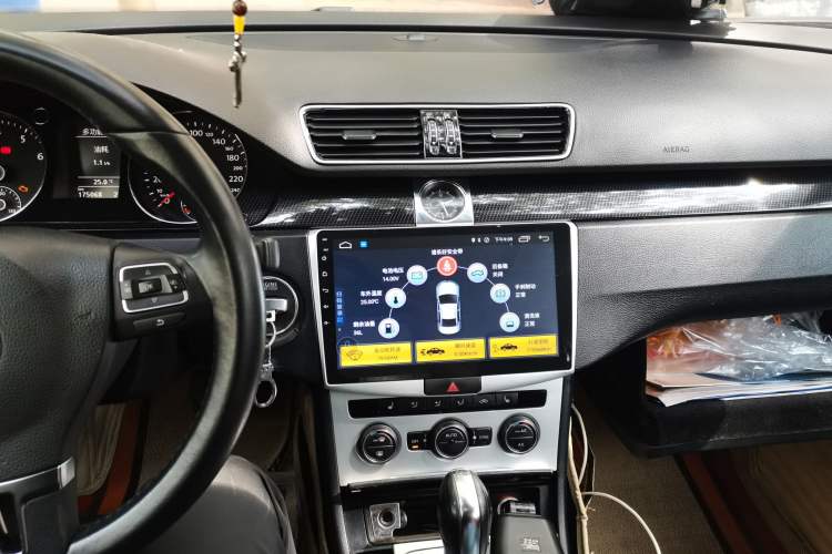 Used Volkswagen Magotan 2013 1.8TSI Luxury Model Audio And AC Panel