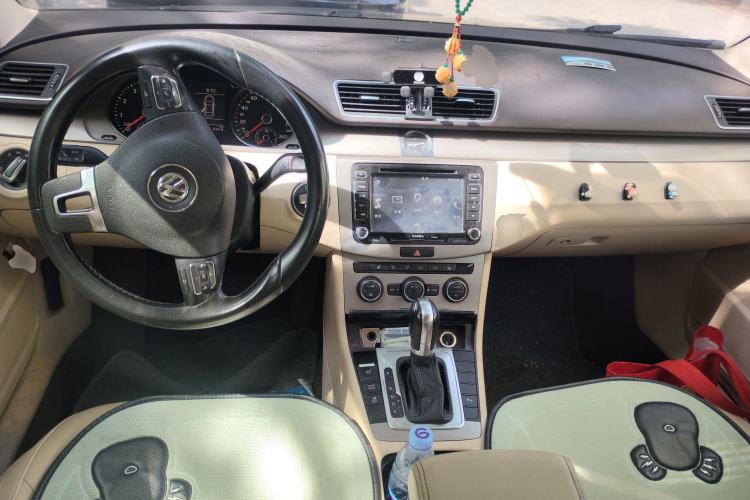 Used Volkswagen Magotan 2013 1.8TSI Luxury Model Center Console